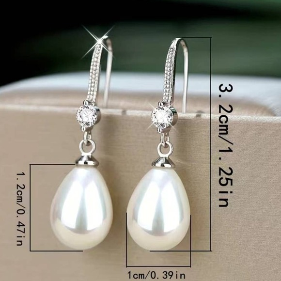 White Water Drop Imitation Pearl Shape Earrings Dangle - Picture 7 of 8